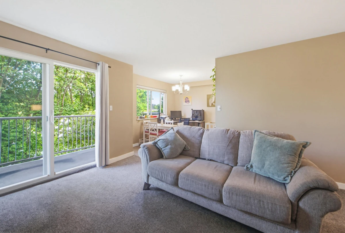 Dining Area Photo of 215 7694 Evans Road, Chilliwack, BC