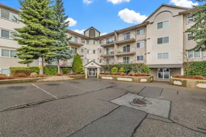 215 7694 Evans Road, Chilliwack, BC, Chilliwack — Apartment/Condo for sale