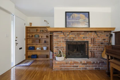 Breakfast Nook Photo of 11757 Carr Street, Maple Ridge, BC