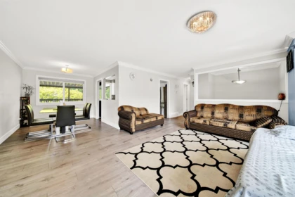 Kitchen Island Photo of 9088 146a Street, Surrey, BC