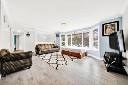 Kitchen Photo of 9088 146a Street, Surrey, BC