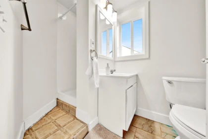 Staircase Photo of 9088 146a Street, Surrey, BC