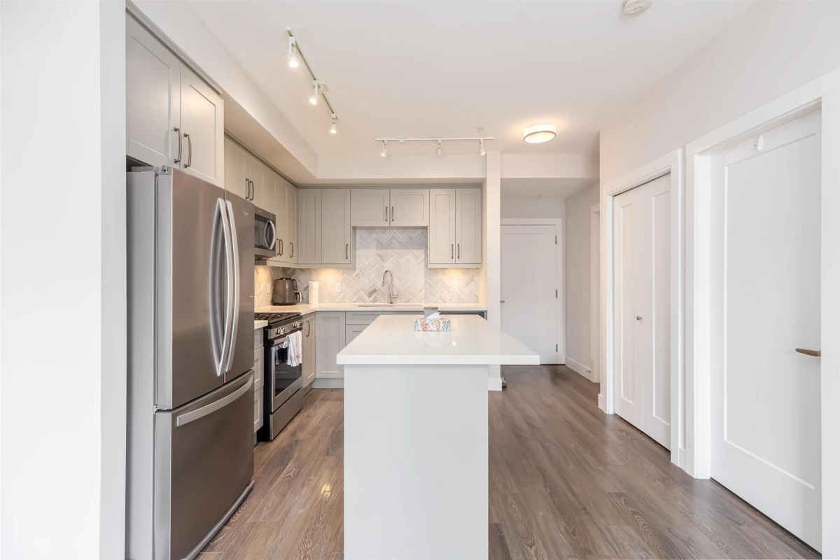 Dining Area Photo of 303 14605 Mcdougall Drive, Surrey, BC