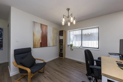 Primary Bedroom Photo of 239 E 20th Street, North Vancouver, BC