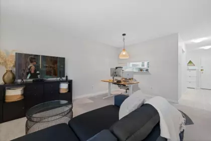 327 8460 Ackroyd Road, Richmond, BC, Richmond — Apartment/Condo for sale