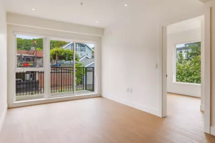 202 2235 E Broadway, Vancouver, BC, Vancouver — Apartment/Condo for sale