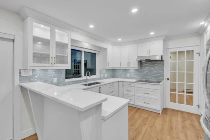 Kitchen Photo of 35070 Marshall Road, Abbotsford, BC