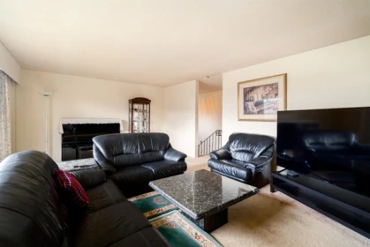 Breakfast Nook Photo of 437 E 55TH AVENUE, Vancouver BC V5X 1N3