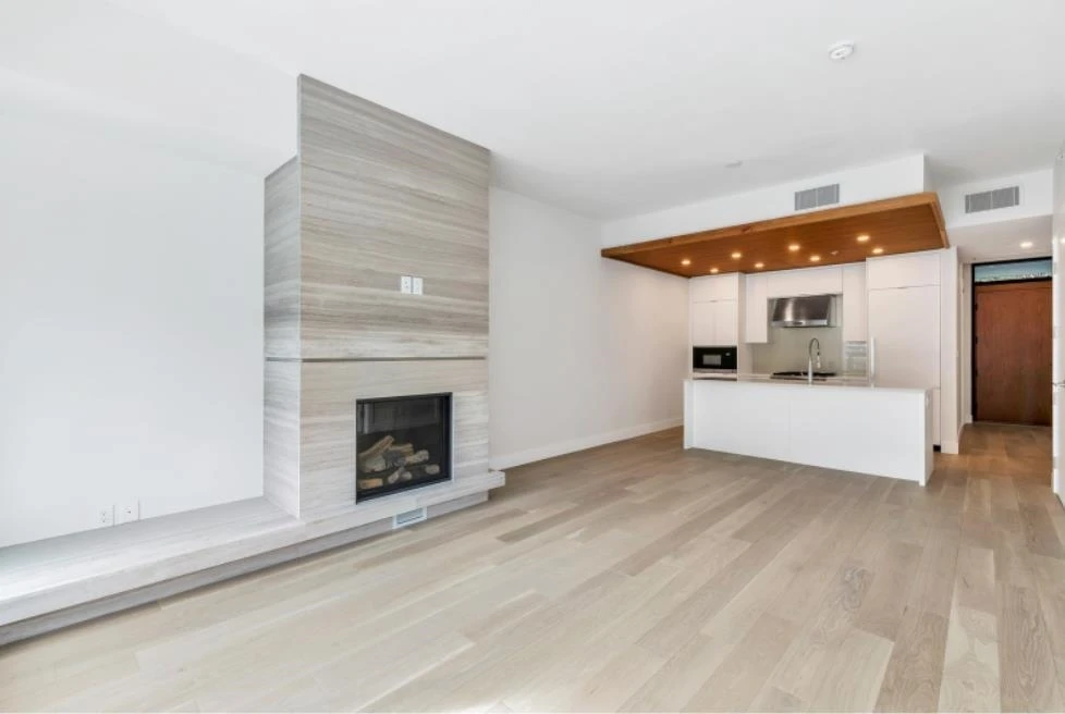 Living Room Photo of 205 6707 Nelson Avenue, West Vancouver, BC