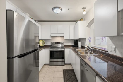 Kitchen Island Photo of 209 2975 Princess Crescent, Coquitlam, BC