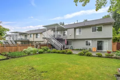 Backyard Photo of 35109 Laburnum Avenue, Abbotsford, BC
