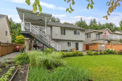 Front Yard Photo of 35109 Laburnum Avenue, Abbotsford, BC