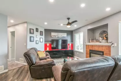 Kitchen Photo of 35109 Laburnum Avenue, Abbotsford, BC