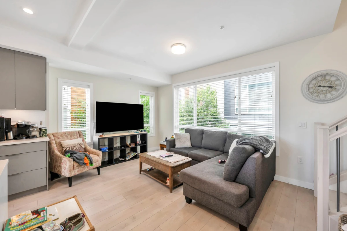 Dining Area Photo of 36 19628 55a Avenue, Langley, BC