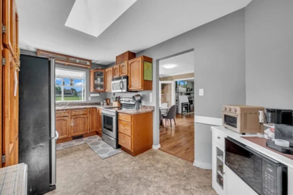 Kitchen Photo of 20692 River Road, Maple Ridge, BC