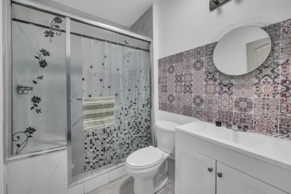 Laundry Room Photo of 20692 River Road, Maple Ridge, BC