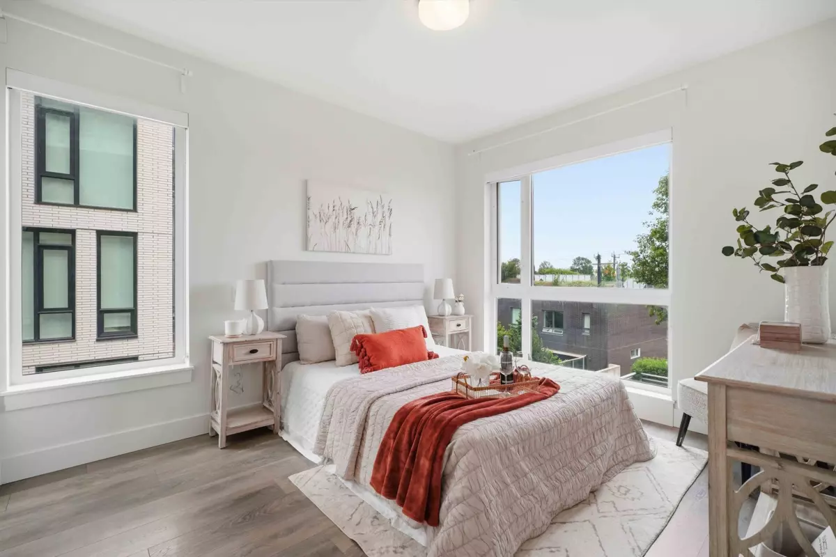 Living Room Photo of 515 8580 River District Crossing, Vancouver, BC