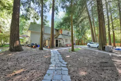 Entry Foyer Photo of 2838 132 Street, Surrey, BC