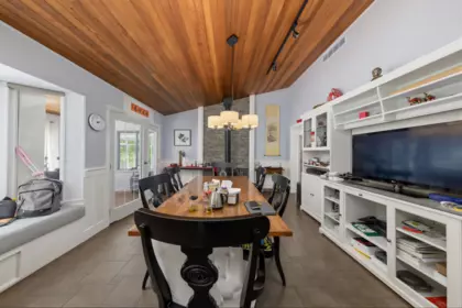 Basement Recreation Room Photo of 637 171 Street, Surrey, BC