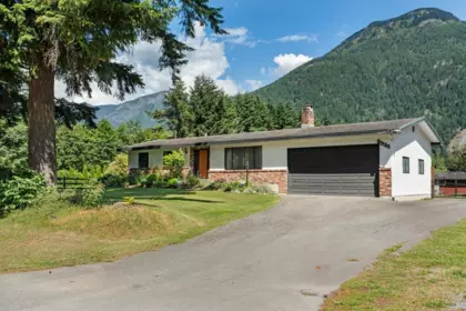63155 Yale Road, Hope, BC, Hope — Single Family Residence for sale