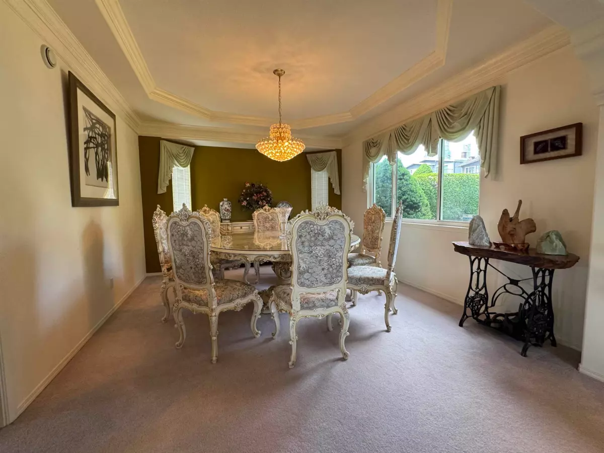 Family Room Photo of 4920 Sardis Crescent, Burnaby, BC