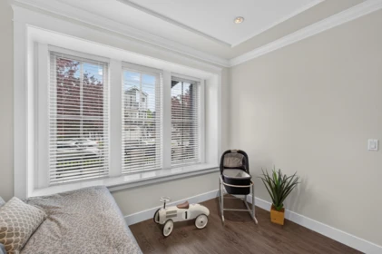 Powder Room Photo of 1010 E 55th Avenue, Vancouver, BC