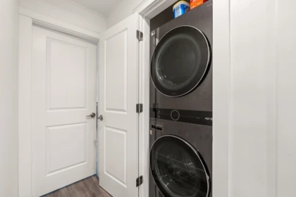 Mudroom Photo of 5307 Springdale Court, Burnaby, BC