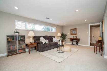 Office / Den Photo of 1730 Westminster Avenue, Port Coquitlam, BC