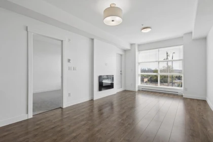 205 827 Roderick Avenue, Coquitlam, BC, Coquitlam — Apartment/Condo for sale