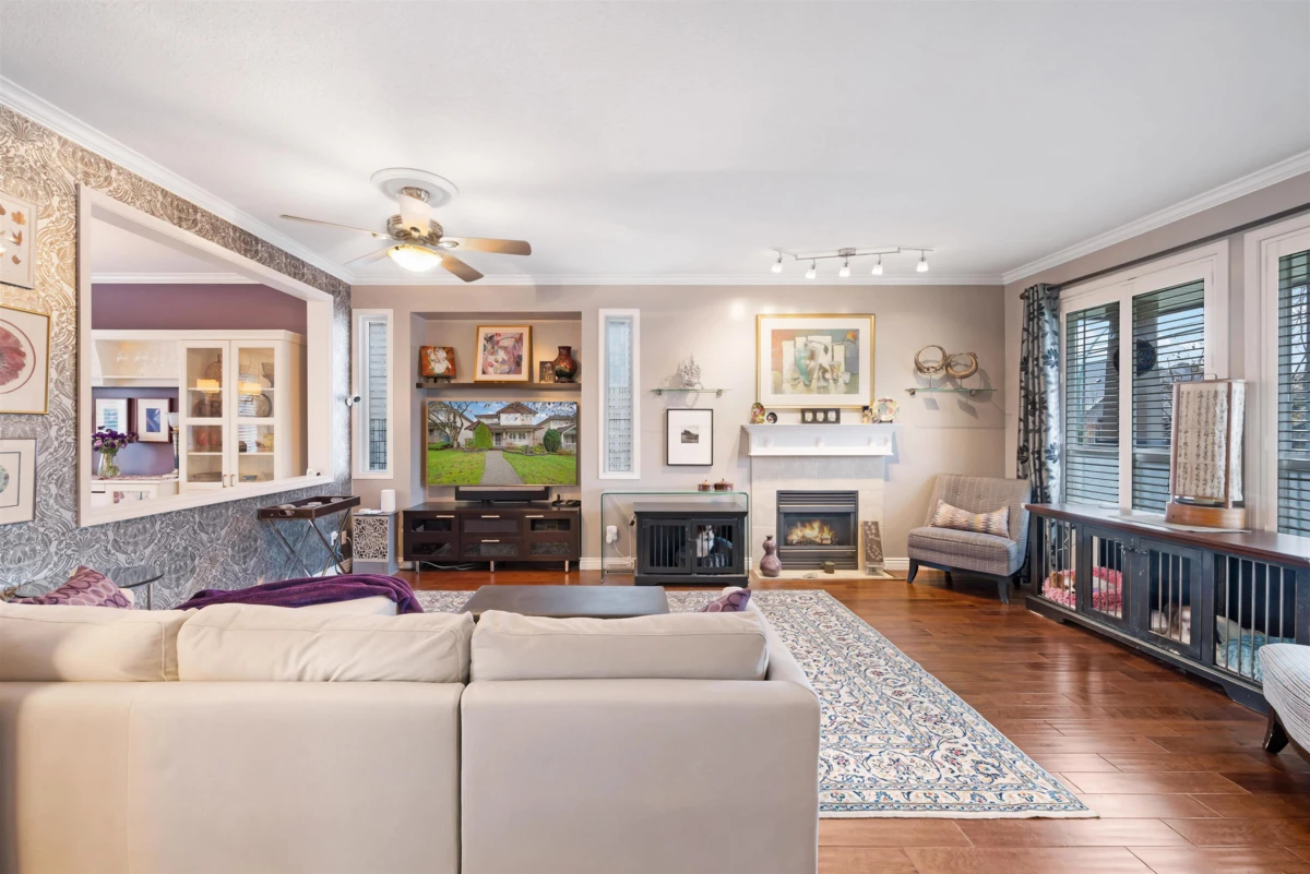 Family Room Photo of 5742 148 Street, Surrey, BC