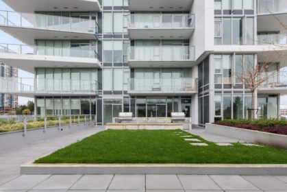Community Amenities Photo (Clubhouse) of 2805 9675 King George Boulevard, Surrey, BC