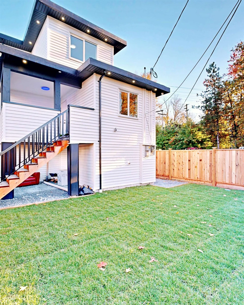 Family Room Photo of 793 Westwood Street, Coquitlam, BC