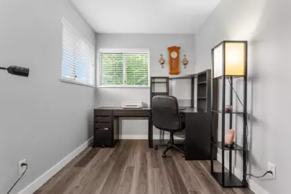 Basement Recreation Room Photo of 2 6320 48a Avenue, Delta, BC