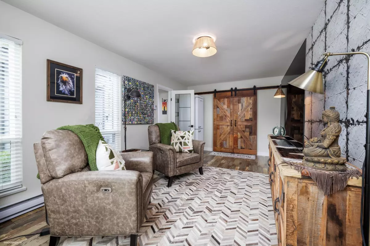 Family Room Photo of 11970 Staples Crescent, Delta, BC