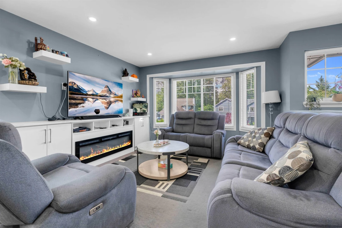 Living Room Photo of 7869 143a Street, Surrey, BC