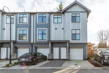 704 2267 Mckenzie Road, Abbotsford, BC, Abbotsford — Townhouse for sale