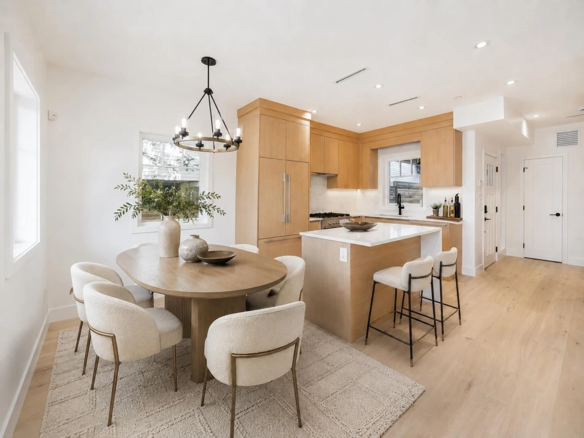 Family Room Photo of 265 W 6th Street, North Vancouver, BC