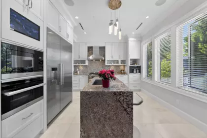 Kitchen Photo of 3285 W 12th Avenue, Vancouver, BC