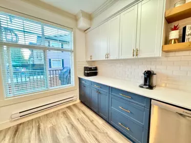 Breakfast Nook Photo of 17 33860 Marshall Road, Abbotsford, BC