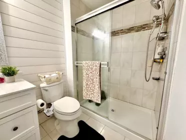 Primary Bedroom Photo of 17 33860 Marshall Road, Abbotsford, BC