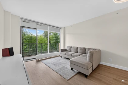 105 8940 University Crescent, Burnaby, BC, Burnaby — Apartment/Condo for sale