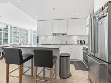 2702 1788 Gilmore Avenue, Burnaby, BC, Burnaby — Apartment/Condo for sale