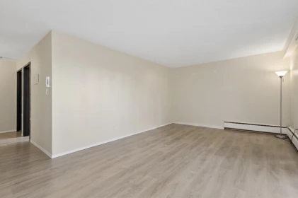 112 2222 Cambridge Street, Vancouver, BC, Vancouver — Apartment/Condo for sale
