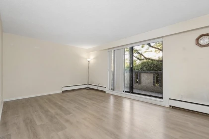112 2222 Cambridge Street, Vancouver, BC, Vancouver — Apartment/Condo for sale