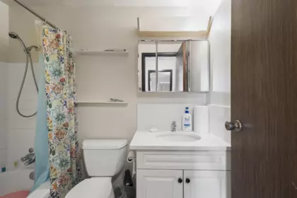 Powder Room Photo of 112 2222 Cambridge Street, Vancouver, BC
