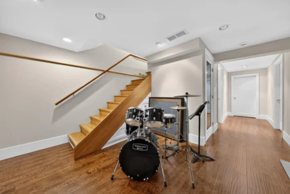 Hallway Photo of 4655 W 6th Avenue, Vancouver, BC