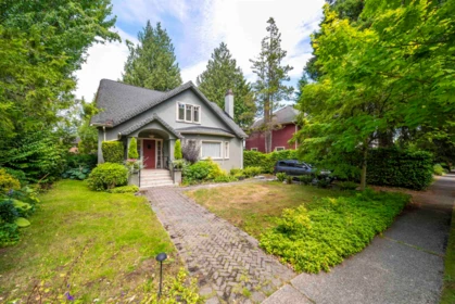 Hot Tub / Spa Photo of 4655 W 6th Avenue, Vancouver, BC