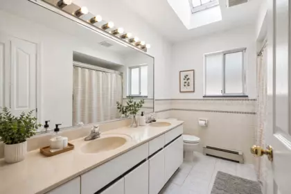 Kitchen Island Photo of 4491 Carter Drive, Richmond, BC