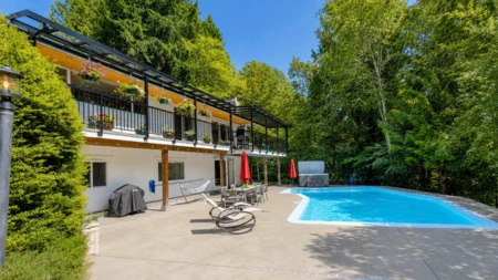Outdoor Kitchen Photo of 30178 Malquist Avenue, Mission, BC