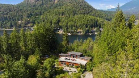 Hot Tub / Spa Photo of 12899 Sunshine Coast Highway, Madeira Park, BC
